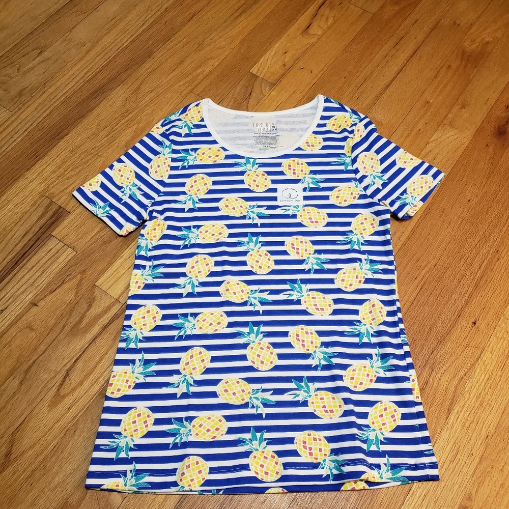 NWOT tee shirt size M